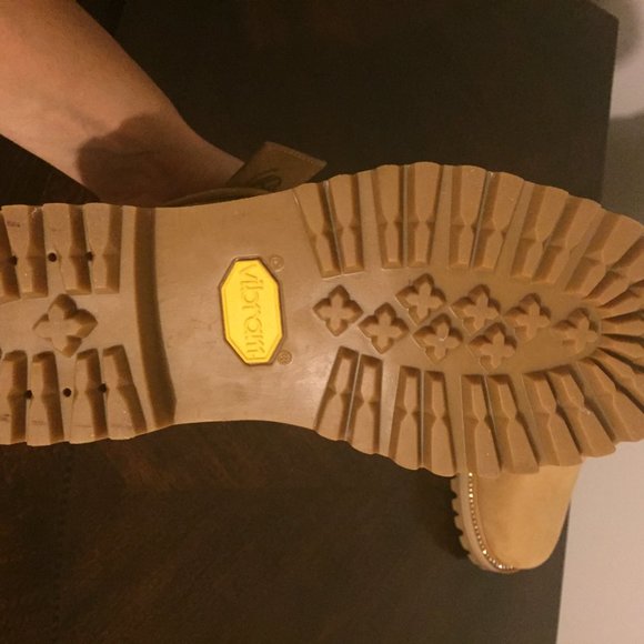 Timberlnd x Jimmy Choo 6 inch classic boot - Picture 7 of 7